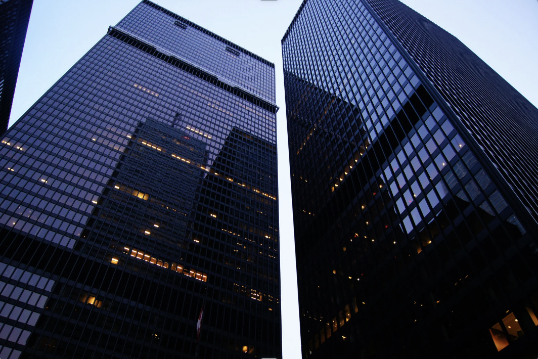 大企業大樓與策略藍圖